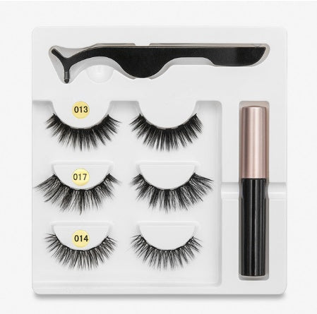 Pairs Of False Eyelashes With Magnets In Fashion