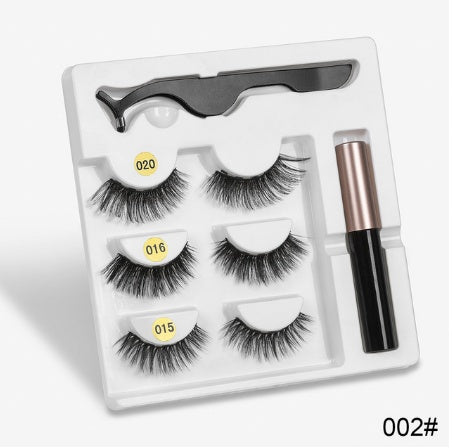 Pairs Of False Eyelashes With Magnets In Fashion